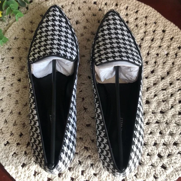 Nine West Abay Houndstooth Pointed Toe Flats - Picture 6 of 14